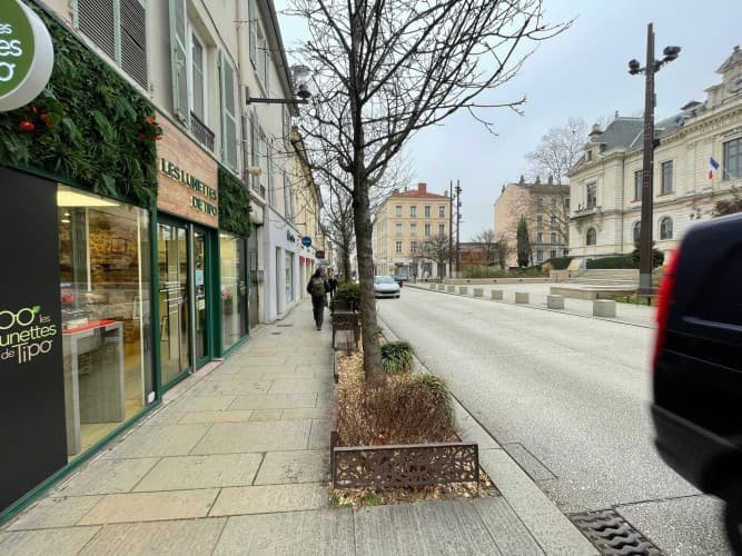 Local commercial · 70 m² · Fonds de commerce — photo 1