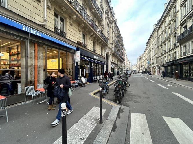 Local commercial · 72 m² · Location — photo 1