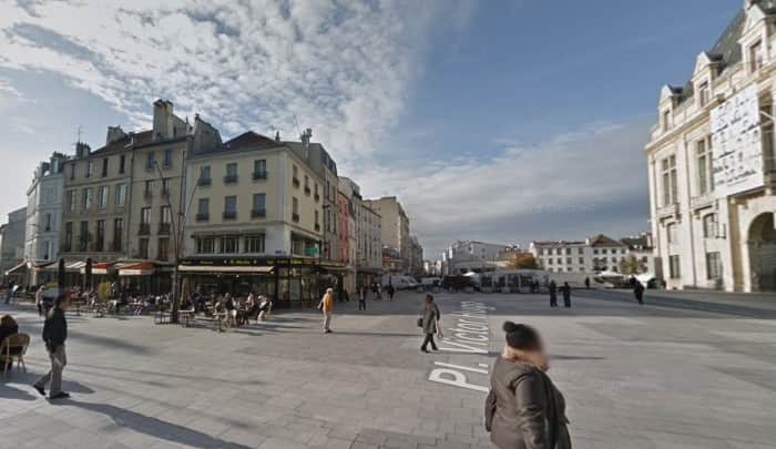 Local commercial · 323 m² · Location — photo 1