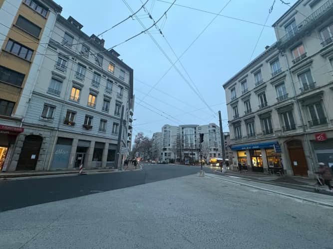 Local commercial · 100 m² · Cession de bail — photo 1