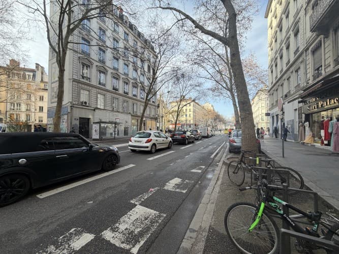 Local commercial · 80 m² · Cession de bail — photo 1