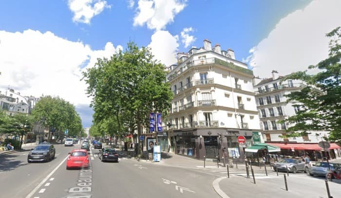 Local commercial · 92 m² · Location — photo 1