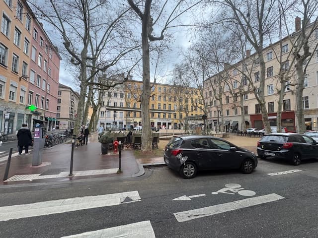 Local commercial · 94 m² · Fonds de commerce — photo 1