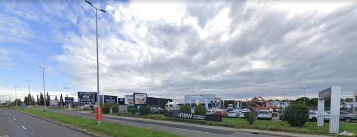 Local commercial · 220 m² · Cession de bail — photo 1