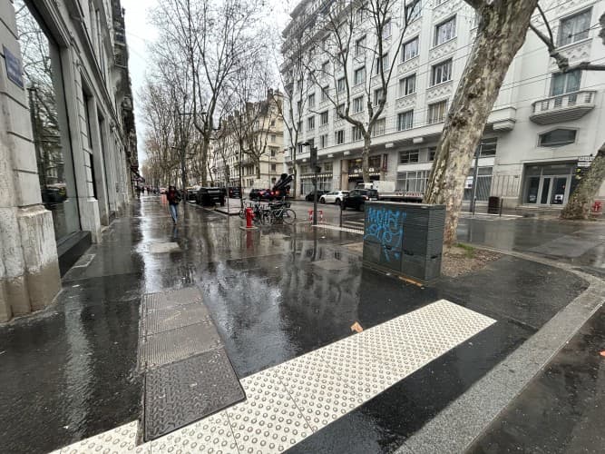 Local commercial · 157 m² · Fonds de commerce — photo 1
