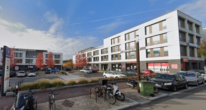 Local commercial · 200 m² · Location — photo 1