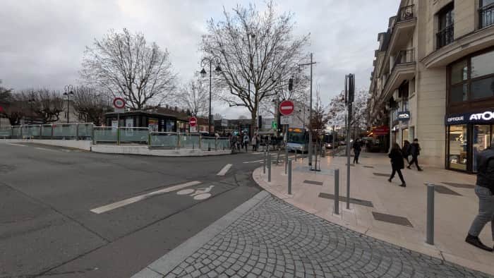 Local commercial · 115 m² · Cession de bail — photo 1