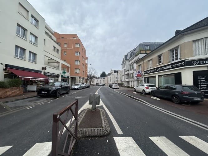 Local commercial · 35 m² · Fonds de commerce — photo 1