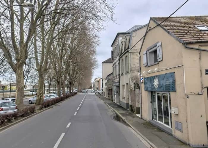 Local commercial · 170 m² · Location — photo 1