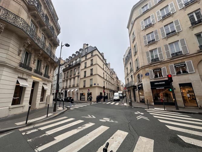 Local commercial · 63 m² · Cession de bail — photo 1