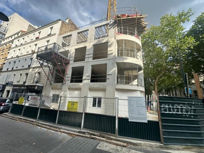 Local commercial · 96 m² · Location — photo 1
