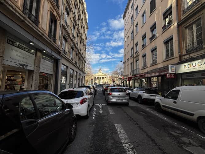 Local commercial · 100 m² · Cession de bail — photo 1
