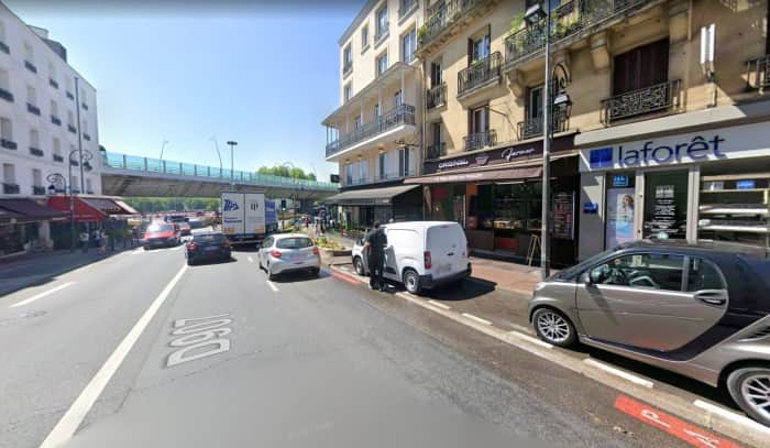 Local commercial · 115 m² · Location — photo 1