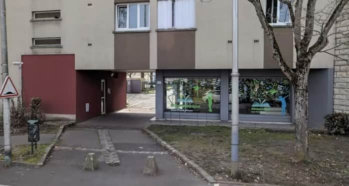 Local commercial · 67 m² · Cession de bail — photo 1