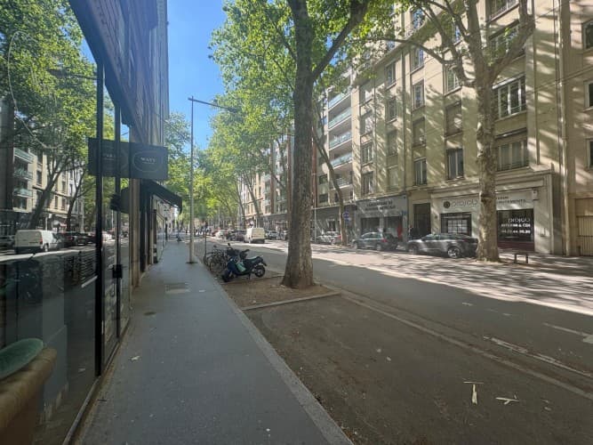 Local commercial · 53 m² · Fonds de commerce — photo 1