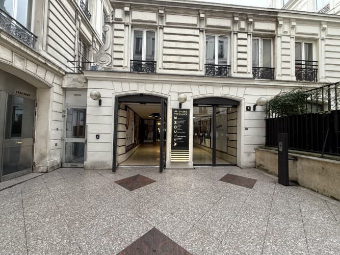 Local commercial · 43 m² · Cession de bail — photo 1