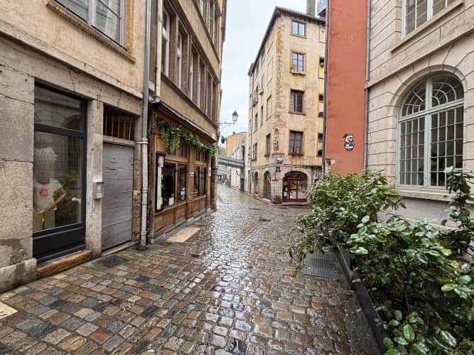 Local commercial · 106 m² · Fonds de commerce — photo 1