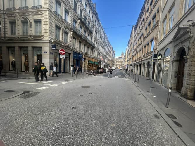 Local commercial · 21 m² · Cession de bail — photo 1