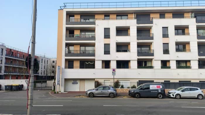 Murs commerciaux · 141 m² · Achat des murs — photo 1