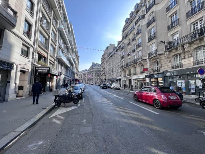 Local commercial · 48 m² · Cession de bail — photo 1