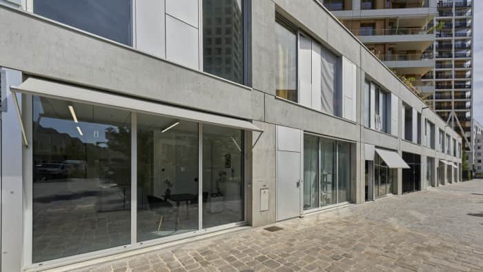 Local commercial · 61 m² · Location — photo 1