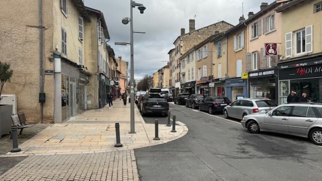 Local commercial · 56 m² · Location — photo 1