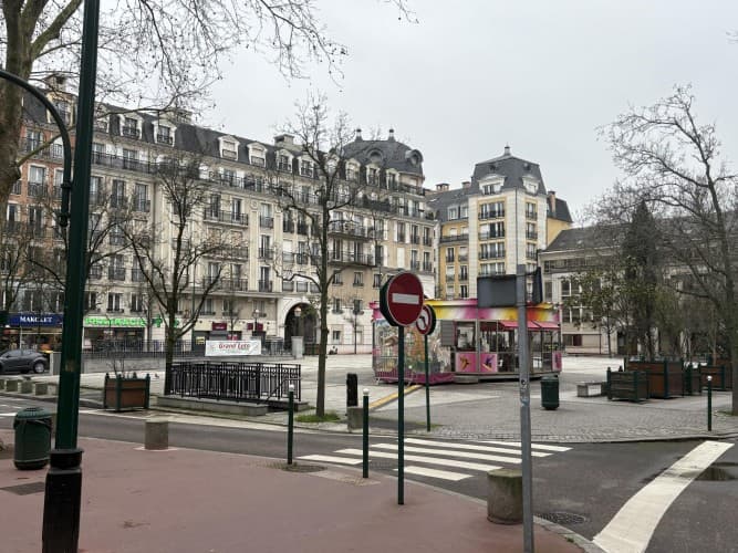 Local commercial · 70 m² · Cession de bail — photo 1