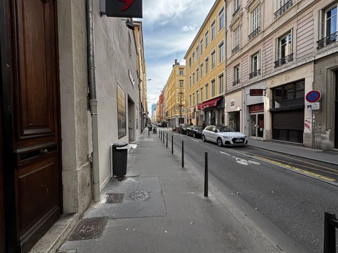 Local commercial · 70 m² · Cession de bail — photo 1
