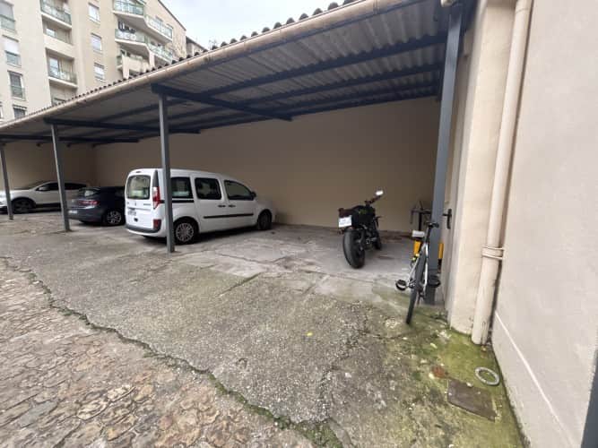 Local commercial · 160 m² · Fonds de commerce — photo 1