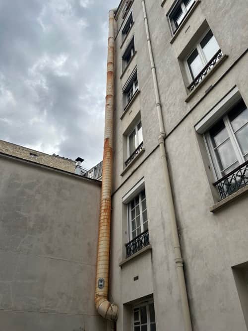 Local commercial · 125 m² · Location — photo 1