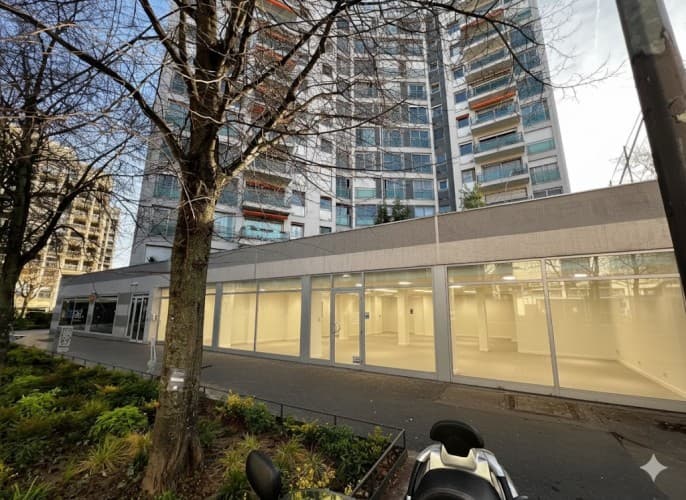 Local commercial · 250 m² · Location — photo 1