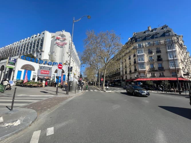 Local commercial · 117 m² · Cession de bail — photo 1