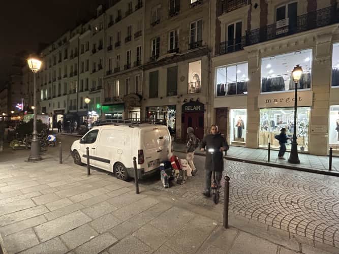 Local commercial · 34 m² · Location — photo 1