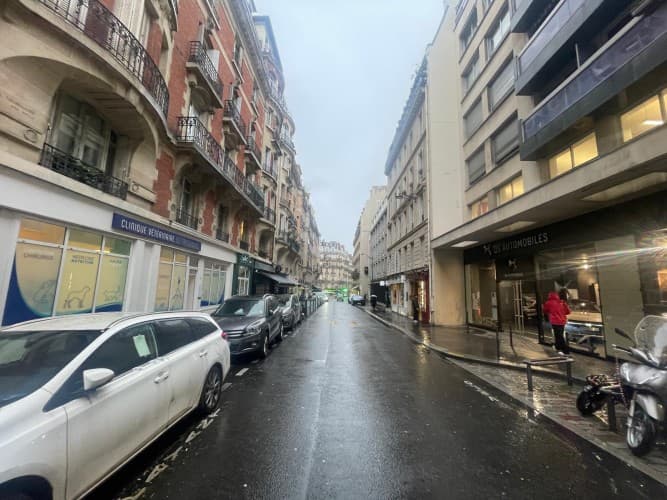 Local commercial · 34 m² · Cession de bail — photo 1