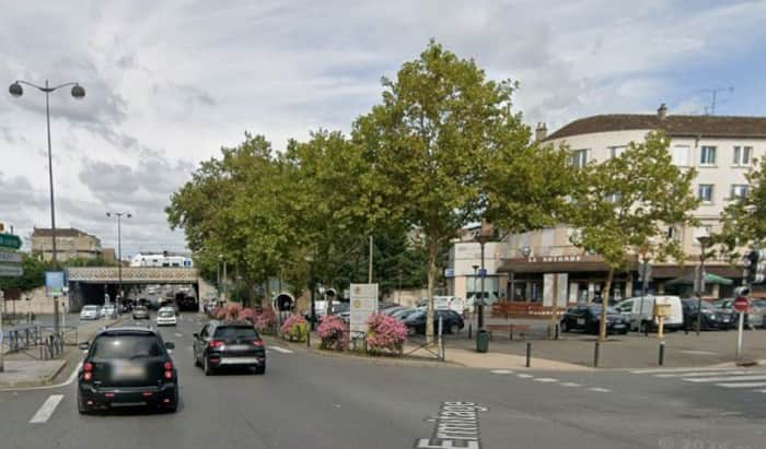 Local commercial · 90 m² · Cession de bail — photo 1