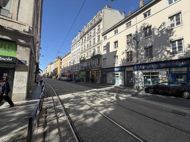 Local commercial · 23 m² · Location — photo 1