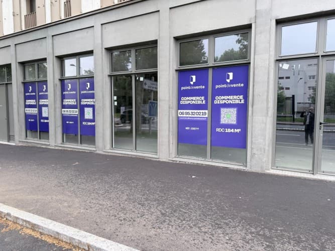 Local commercial · 184 m² · Location — photo 1