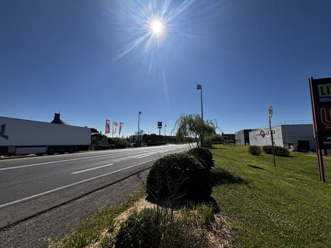 Local commercial · 520 m² · Location — photo 1