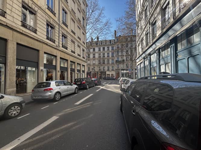 Local commercial · 110 m² · Fonds de commerce — photo 1