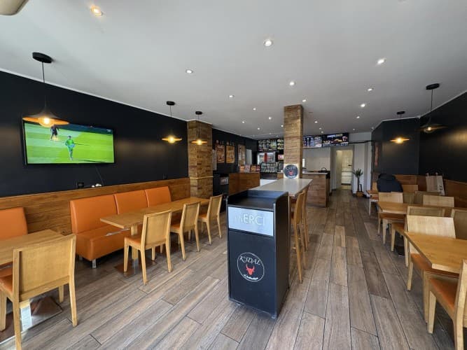 Local commercial · 145 m² · Fonds de commerce — photo 1
