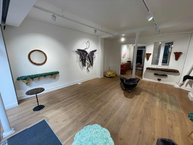 Local commercial · 61 m² · Location — photo 1