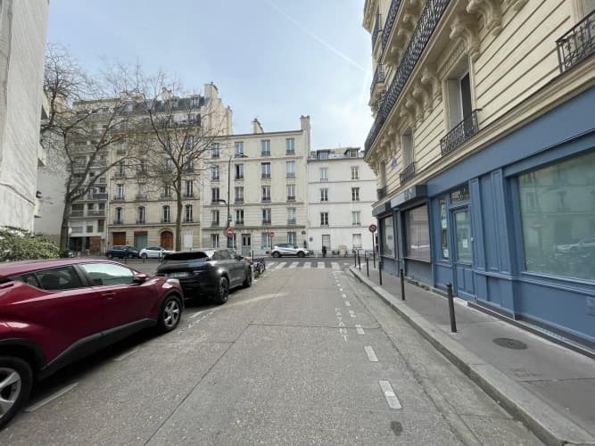 Local commercial · 28 m² · Cession de bail — photo 1