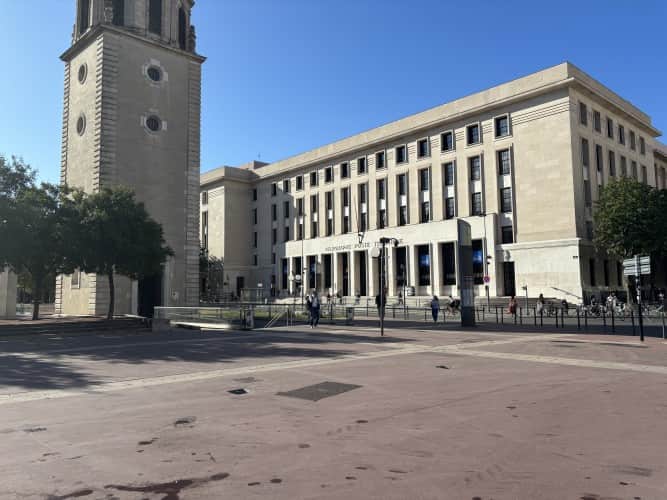 Local commercial · 49 m² · Cession de bail — photo 1