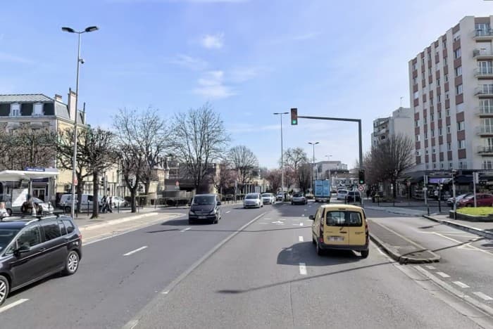 Local commercial · 230 m² · Fonds de commerce — photo 1