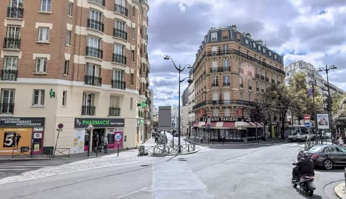 Local commercial · 200 m² · Location — photo 1