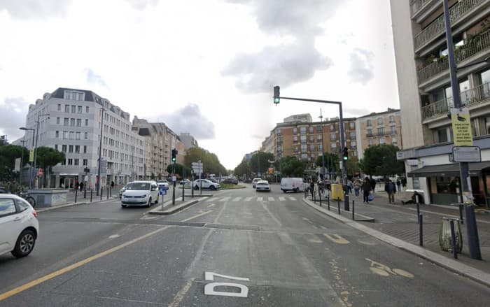 Local commercial · 88 m² · Location — photo 1
