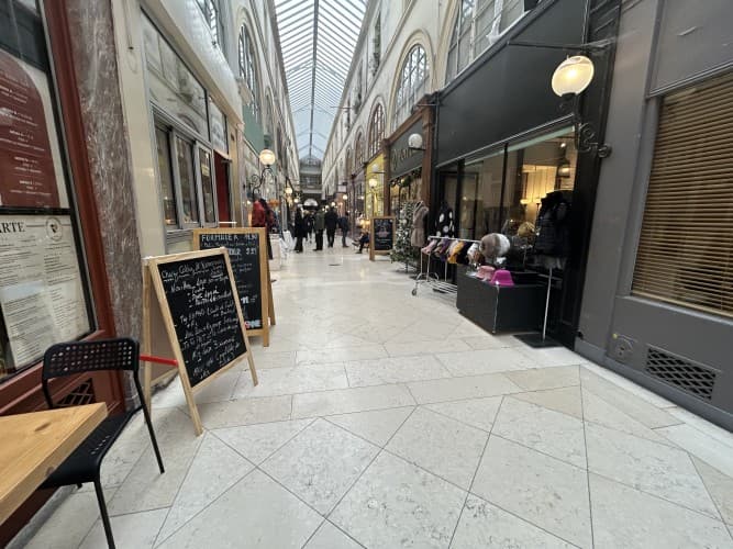 Local commercial · 124 m² · Fonds de commerce — photo 1