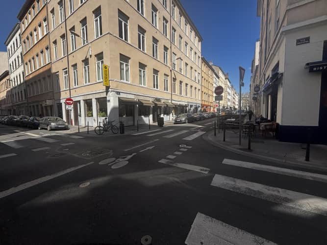 Local commercial · 210 m² · Fonds de commerce — photo 1