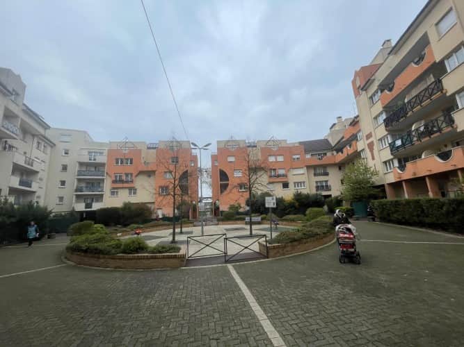 Local commercial · 43 m² · Cession de bail — photo 1
