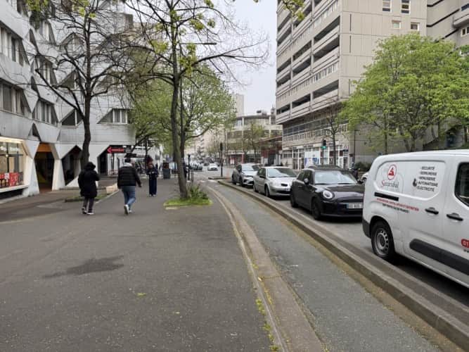 Local commercial · 42 m² · Cession de bail — photo 1